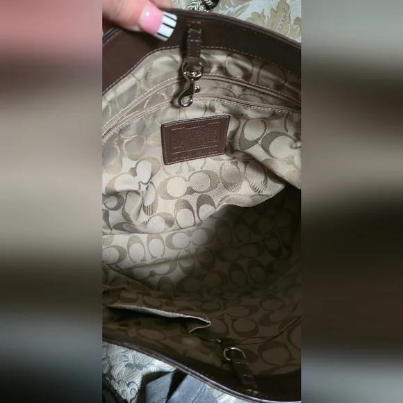 Coach Soho Hobo shoulder bag in brown maple pebbled leather silver hardware - Picture 4 of 7